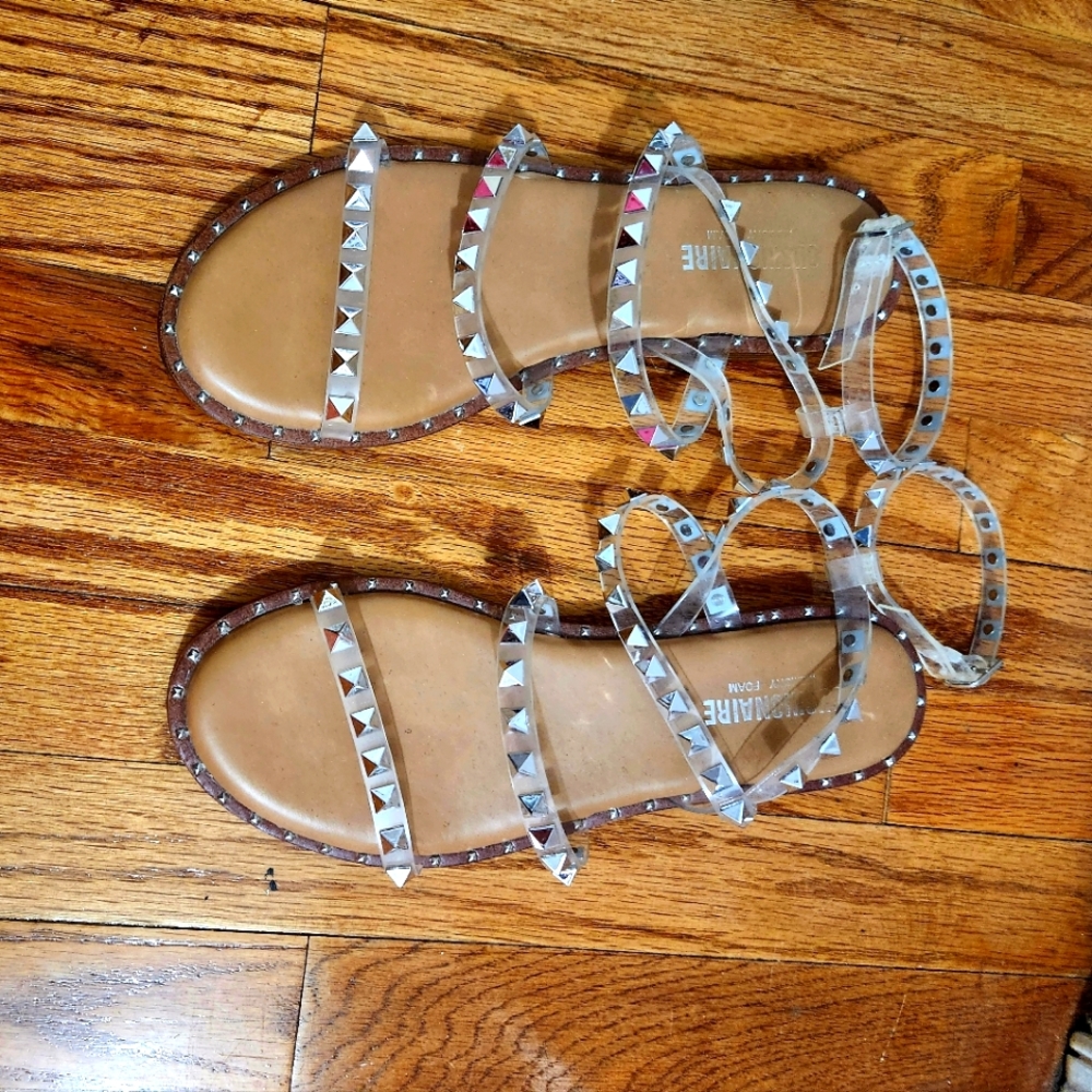 Coushionaire studded memory foam sandals size 7